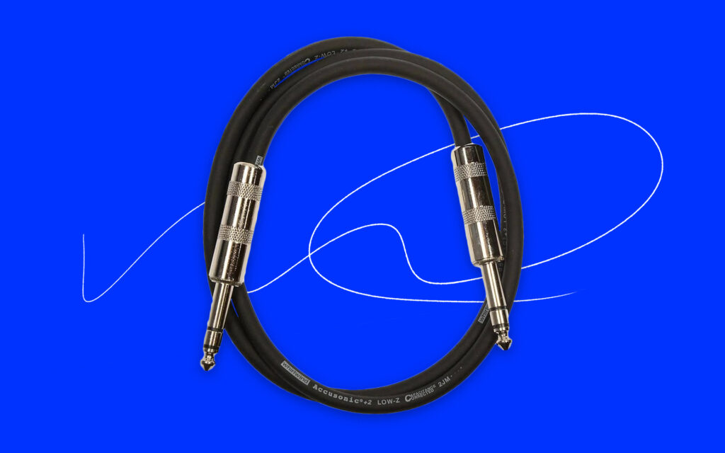 Image of TRS (“tip-ring-sleeve”) audio cables